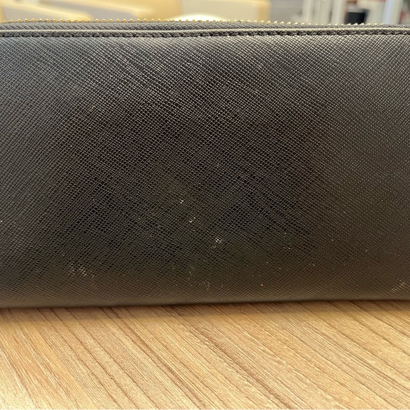 Tory Burch Wallet - so pretty! - Picture 2 of 3